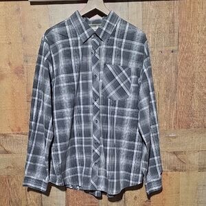 EUC Magellan Outdoors Gray and White Plaid Shirt